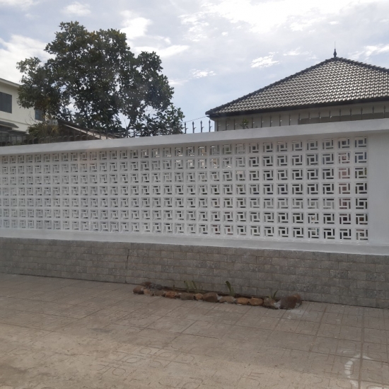 GẠCH BÔNG GIÓ CÓ RÃNH Ở QUẬN 4
