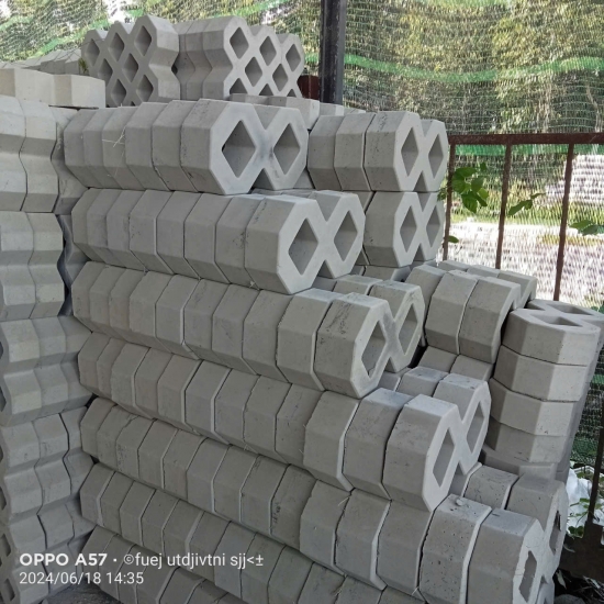 Gạch trồng cỏ số 8 giá rẻ tại đồng nai
